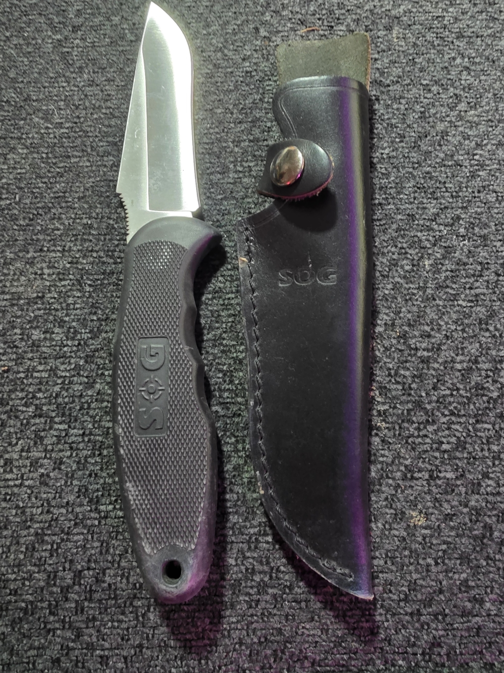 SOG Field Pup II  Fixed Blade Knife in Black with Black Leather Sheath